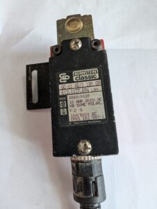 Used Berstein Limit Switch GC-U1 AD-1 180GR 10Amp 300V AC With Tool Holder
