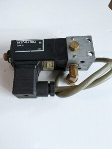 Used Bosch Solenoid Valve 0820-005-151 24V
