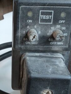 Used California Air Tools Auto Drain Valve 1A 24-240v AC & DC 50-60AHZ Switch