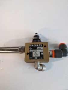 Used Pneumax Shuttle Valve 242300700 With G18 Pneumatic Connection