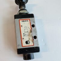Used Camozzi 338-910 Pneumatic Valve 3-2way With A Push Pull Knob Spool Valve Pressure Range .9-+10