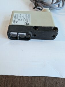 Used Telemecanique Photo Proximity Switch -Sensor XUG-F309315 110-240V 48-62HZ