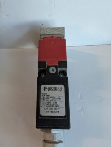 Used Pizzato Safety Switch FR692-D1 For a Separate Actuator Operates Direction Control