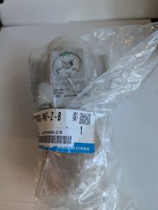 Used SMC Modular Regulator With Pressure Gauge AR40K-NO4E-Z-B 150PSI Brand New In Original Packaging