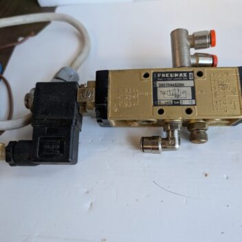 Used Pneumax 858-2.52.3.9.M2 Pneumatic Valve with A Control Switch