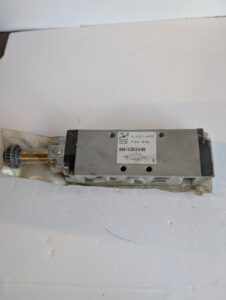 Used Pneumax Sol-Spring Style Solenoid Valve 858-2.52.2.9.M2 New in Original Wrap