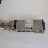 Used Pneumax Sol-Spring Style Solenoid Valve 858-2.52.2.9.M2 New in Original Wrap