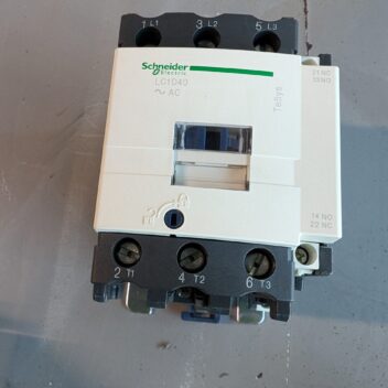 Used 120-821 Schneider Contact Block LC! D40M7 220-230V 50HZ Brand New In Original Box