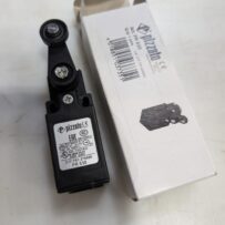 Used Pizzato Limit switch FR530 With Roller Actuator Arm New In original Box