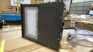Used EE Lighting EEL-AL50W-50K-90-SS-SC 50W Bronze 90 Degree Standard LED Area Lights (1102)