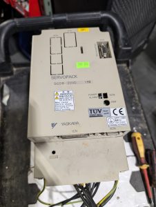 Used Yaskawa Servo Pack SGDB-20VDY85