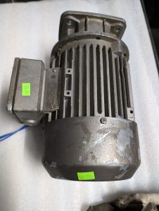 Used Siemens Electric Motor LA5083-4BA99 .75KW 1715rpm