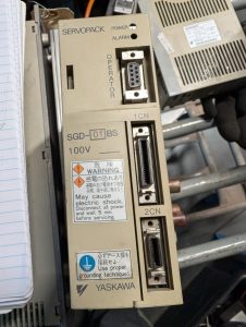 Used Yaskawa SGD-01BS Servopack & Drive