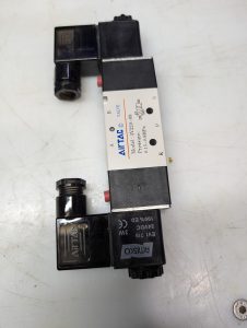 Used Airtac Solenoid Valve 4V220-08-AM