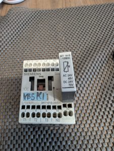 Used Siemens 3RT1015-2BB41 Power Contactor With 3ZT1916-1BB00