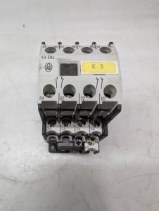 Used Klockner Moeller Dil R40 Control/Relay Contactor With 13 DIL & 21-028 Resistor
