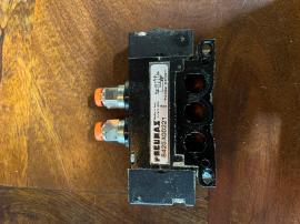 Used Pneumax 6425A00231 Solenoid