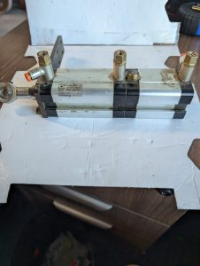 Used Pneumax  2420A0781 Pneumatic Cylinder