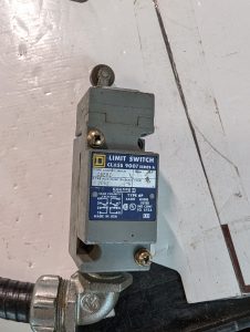 Used Square D Limit Switch 9001 Series A 6P A600 R300
