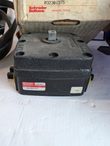Used Schrader Bellows  032301375 Pnuematic Transducer Valve