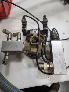 Used Pneumax OBS205 R3 Pneumatic Solenoid Valve & Pressure Regulator Assembly