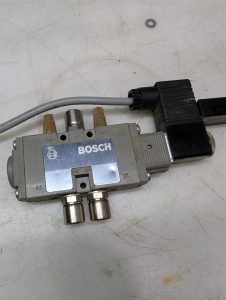 Used Bosch Solenoid Valve 0 820 022 126 With A Murrelektronik Resistor