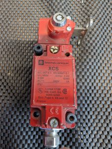 Used Telemecanique XCS-C702 Interlock Safety Switch