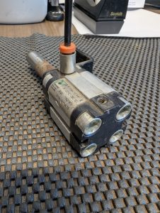 Used Pneumax 2419A0062 Pneumatic CylinderWith Tool Holder