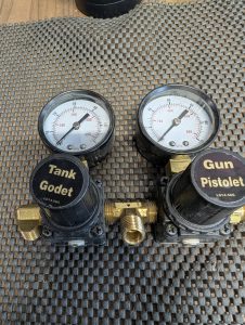 Used Mindman MAR200-8A-4K Pneumatic Reducing Valve Pair With Gauge